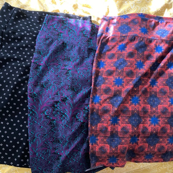 Set of 3 LulaRoe Cassie Skirts M - Picture 1 of 1